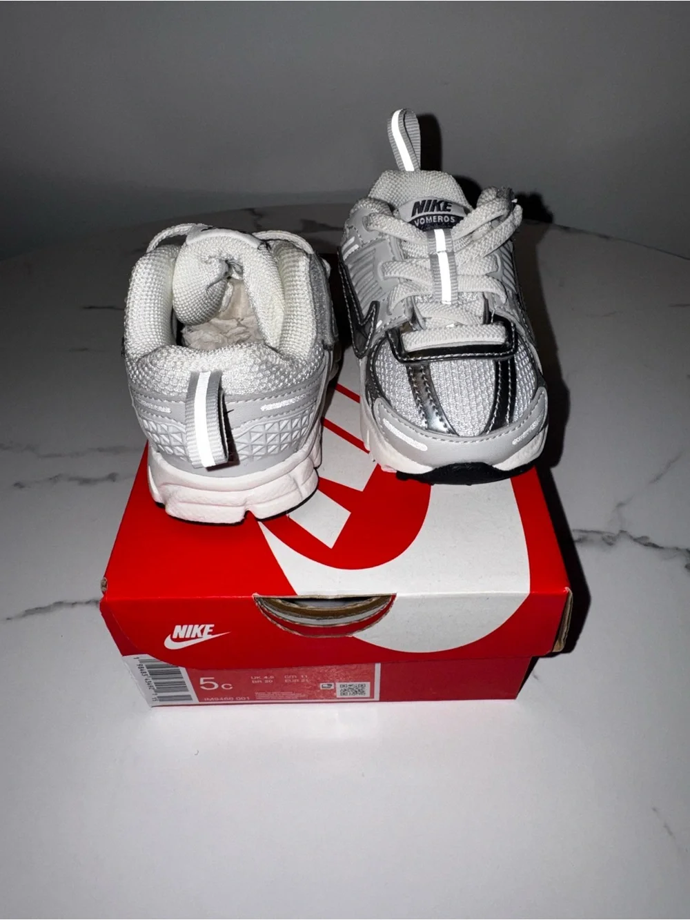 NEW Infant Nike Vomero 5 Sneakers